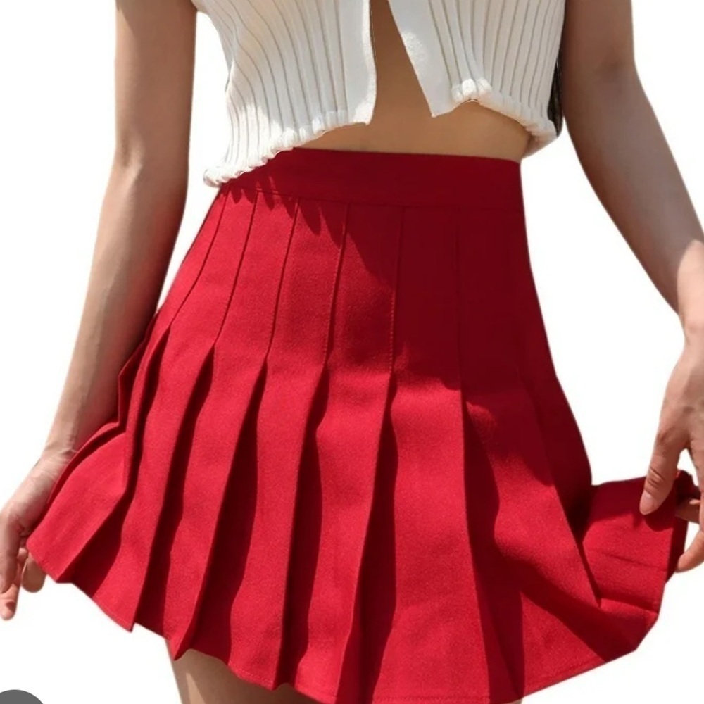 PRINCE Sportswear Pleated Mini Skirt Side 5 Buttons Pickleball Size 12 Red EUC